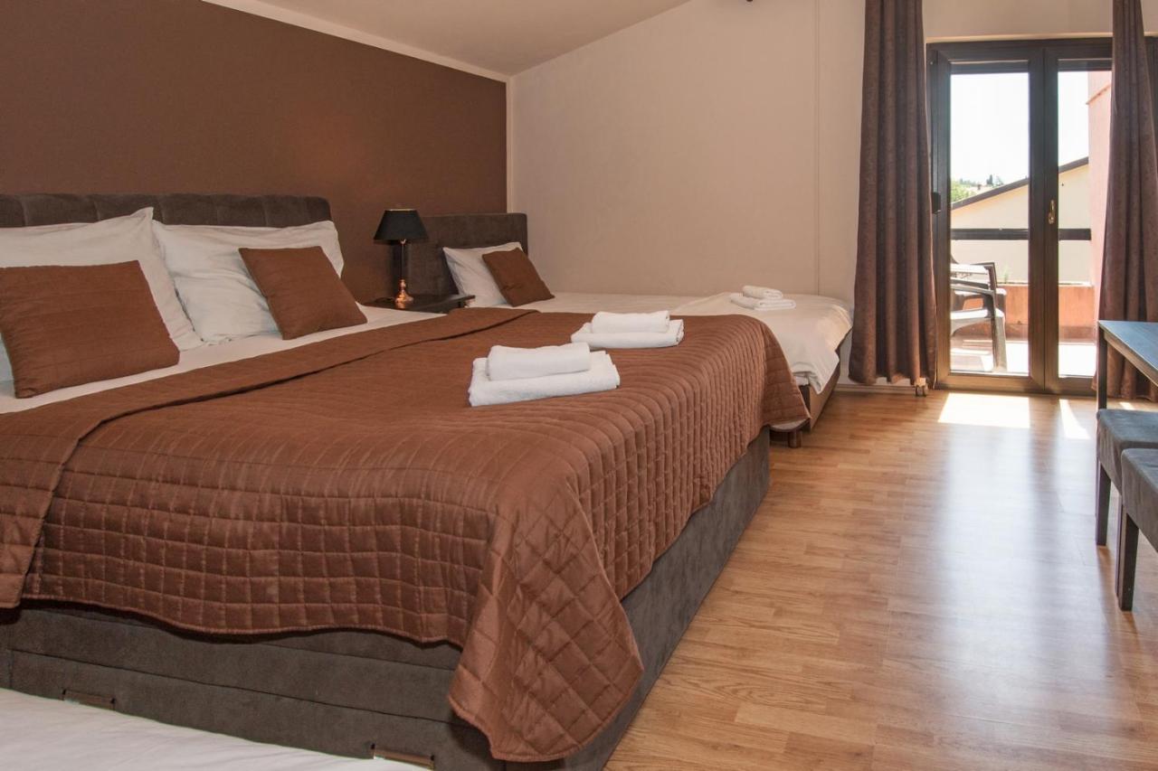 Breakfast & Bed Anita Bed & Breakfast Medulin Exterior photo